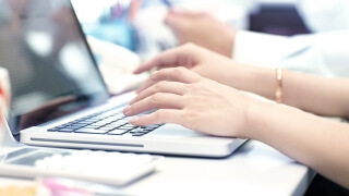 FUJITSU セキュリティソリューション AZSECURITY BSTS標的型攻撃対策 FFRI yarai